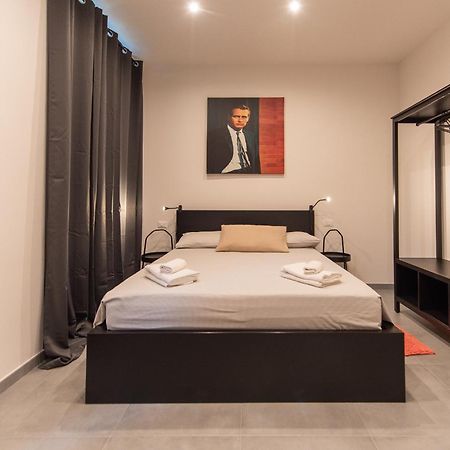 Top Living Apartments - Porta Susa Turin Ngoại thất bức ảnh