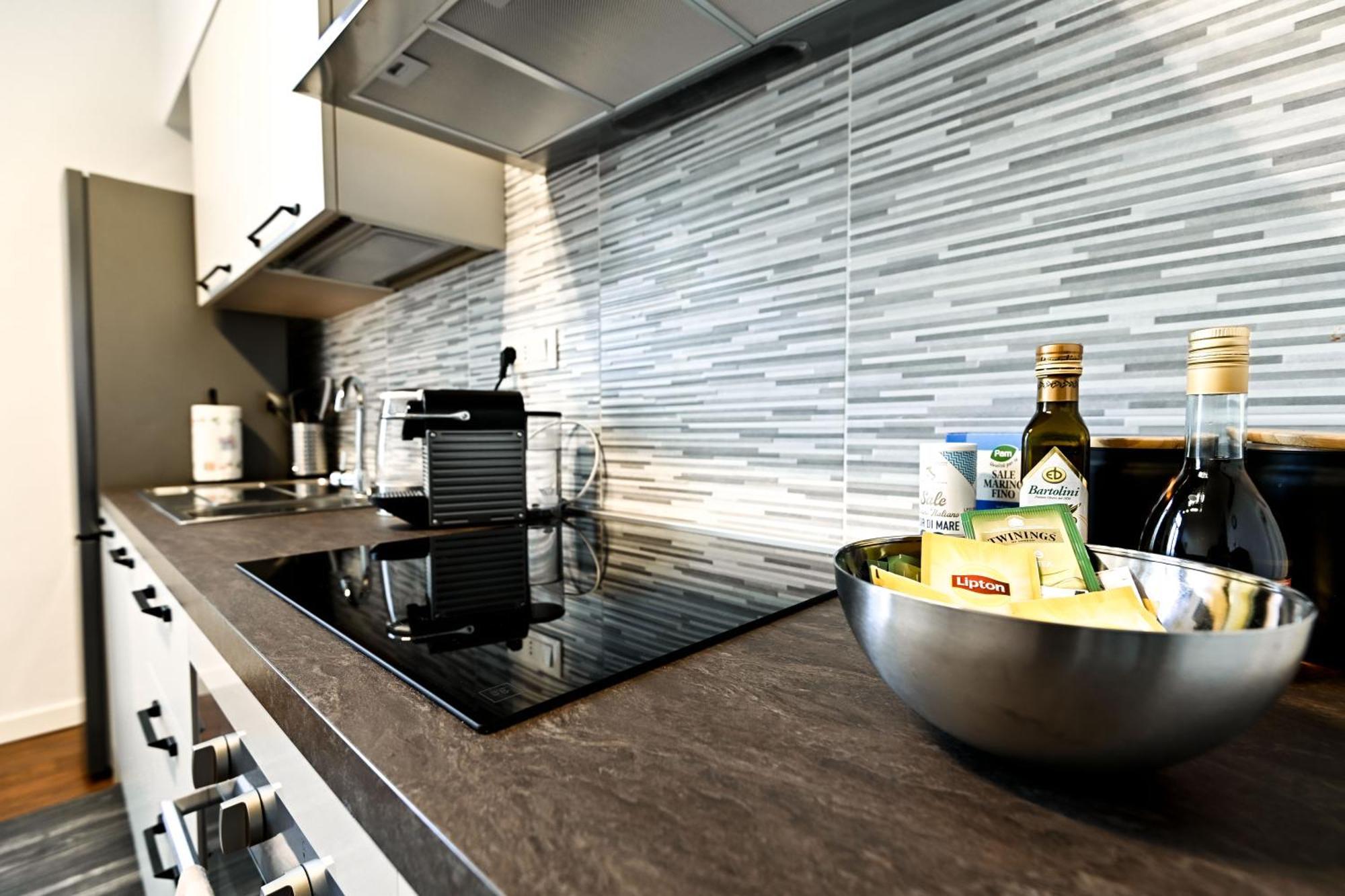 Top Living Apartments - Porta Susa Turin Ngoại thất bức ảnh