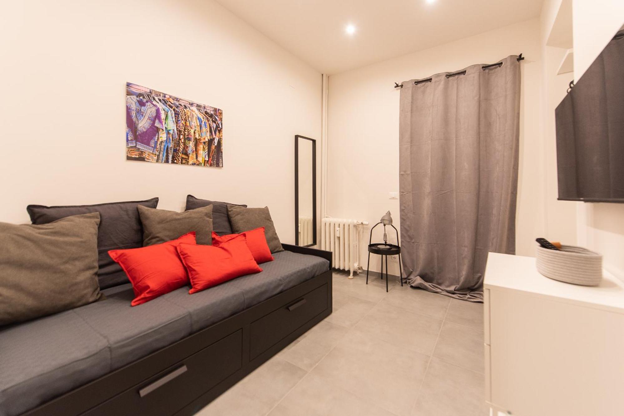 Top Living Apartments - Porta Susa Turin Ngoại thất bức ảnh