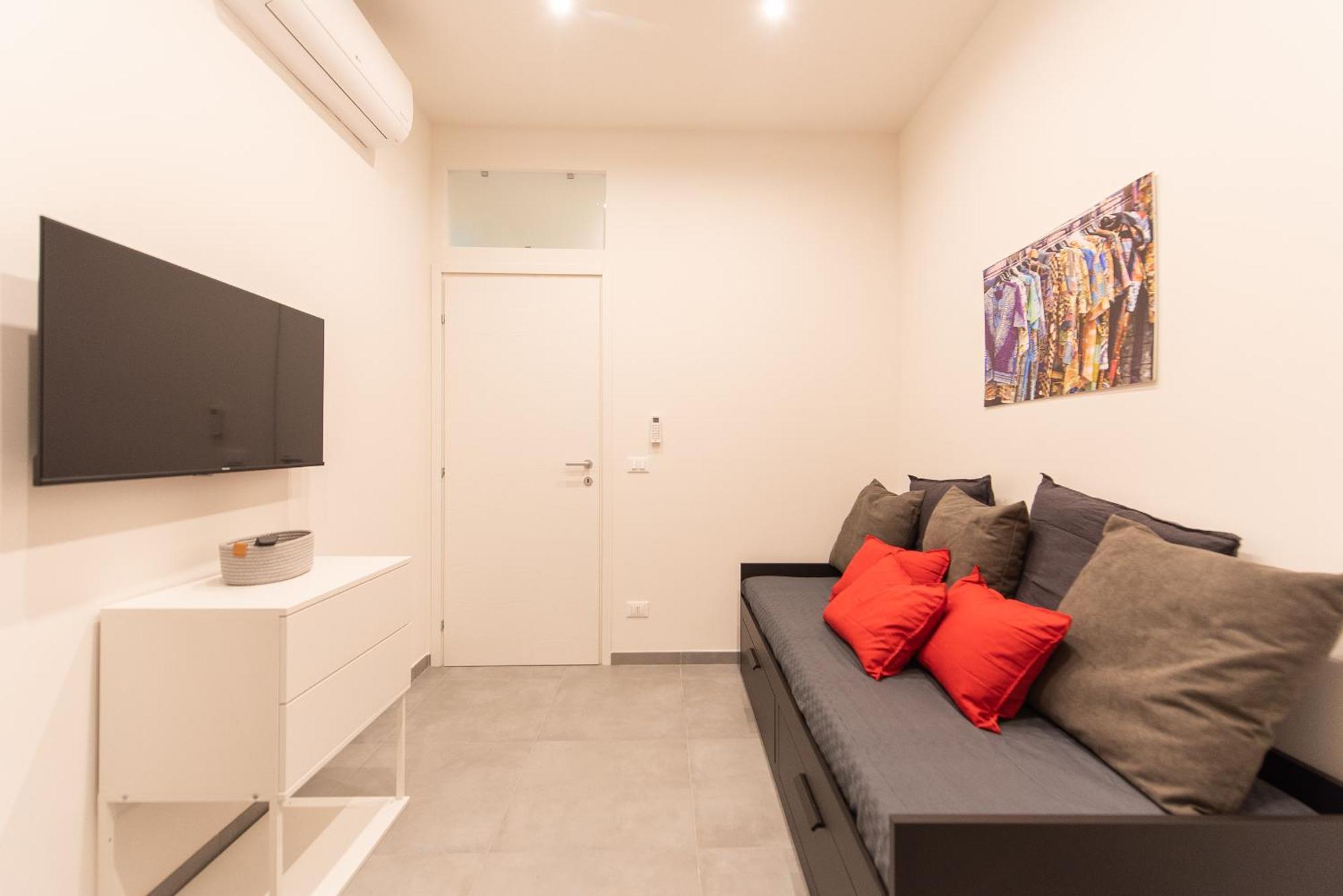 Top Living Apartments - Porta Susa Turin Ngoại thất bức ảnh