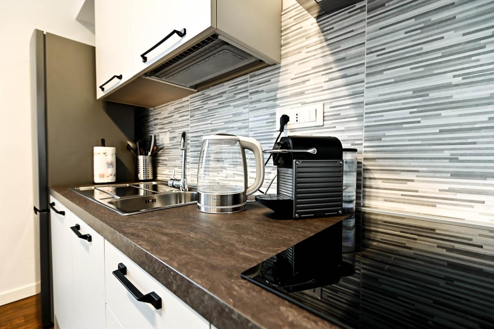 Top Living Apartments - Porta Susa Turin Ngoại thất bức ảnh