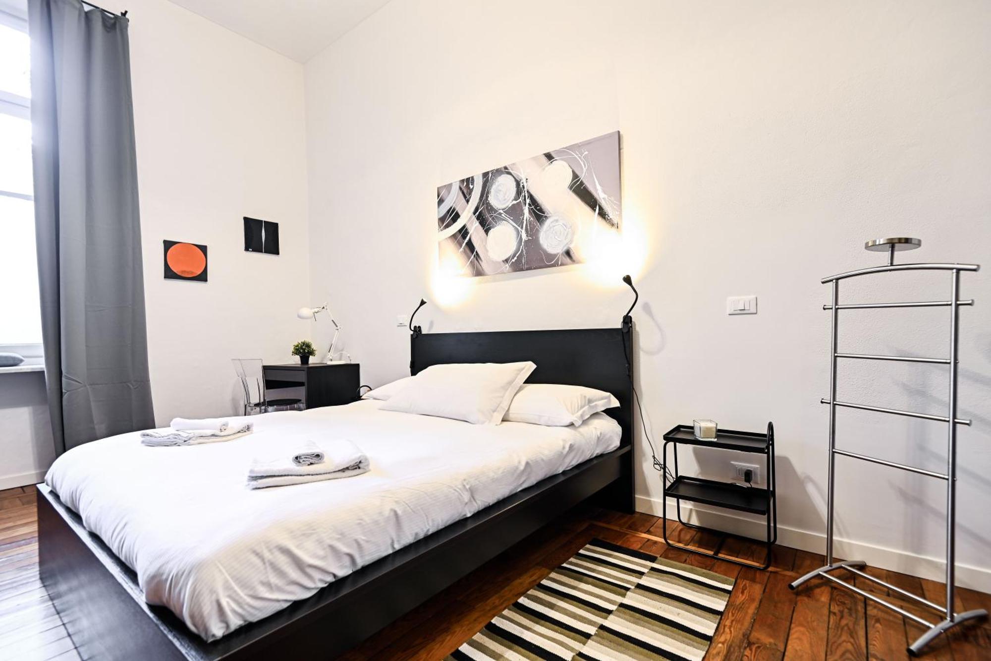 Top Living Apartments - Porta Susa Turin Ngoại thất bức ảnh